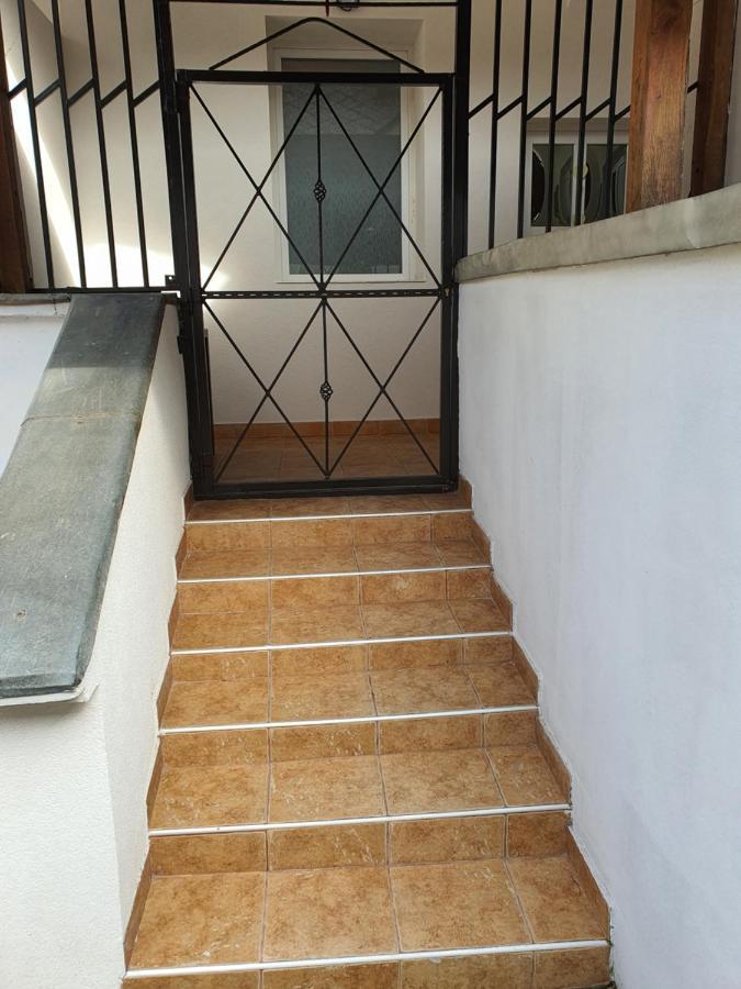Belvarosi Exkluziv Loft 德布勒森 外观 照片